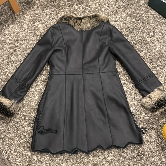 Danier sheep skin jacket - Picture 7 of 7